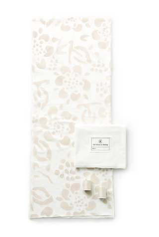 The school of making daisy slim scarf diy sewing kit 1